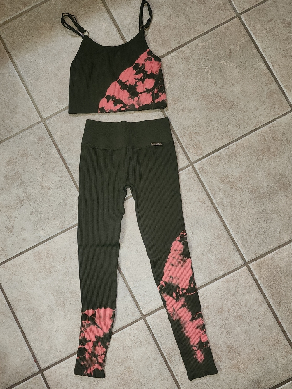 Bombshell Sportswear Black Leggings with Pink Tie-Dye Accent